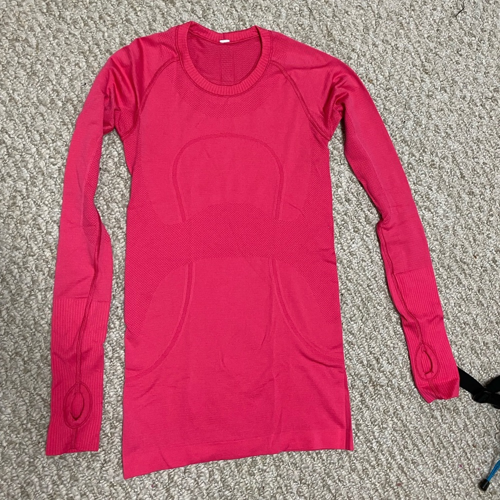 Lululemon swiftly tech